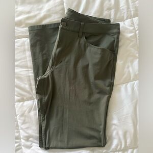 lululemon athletica Men's Khaki Chinos